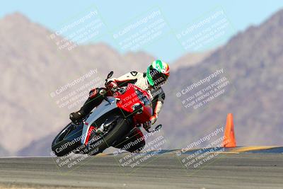 media/Feb-13-2022-SoCal Trackdays (Sun) [[c9210d39ca]]/Turn 9 (1145am)/